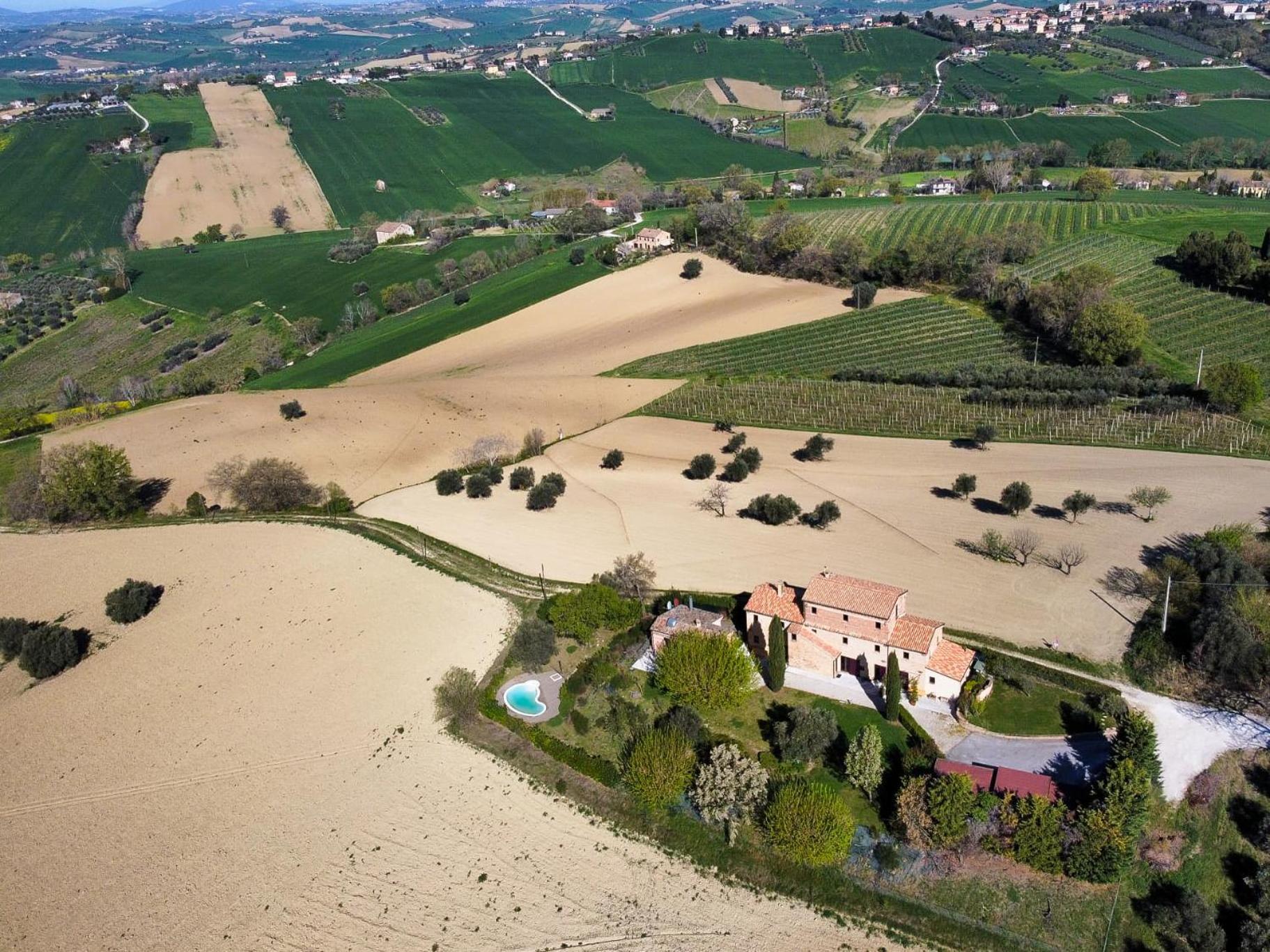 Casali Marchigiani - Ville Vacanza Private Con Piscina Ostra Exterior photo